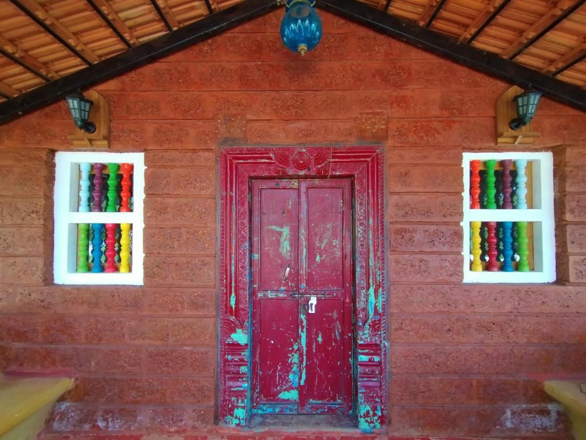 Porsu Hotel Canacona Exterior photo